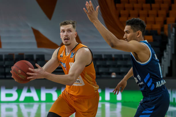 的昔日对手 的昔日对手