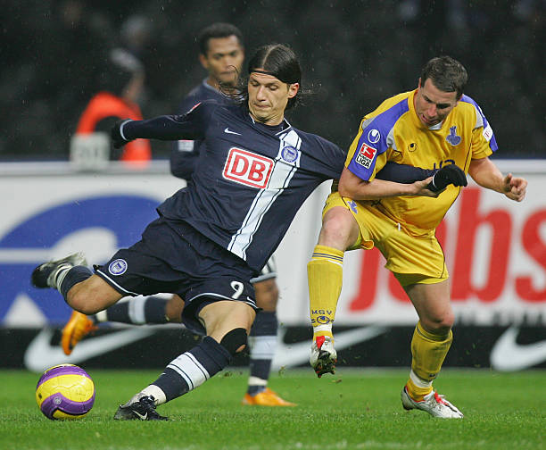 更对他们的 更对他们的