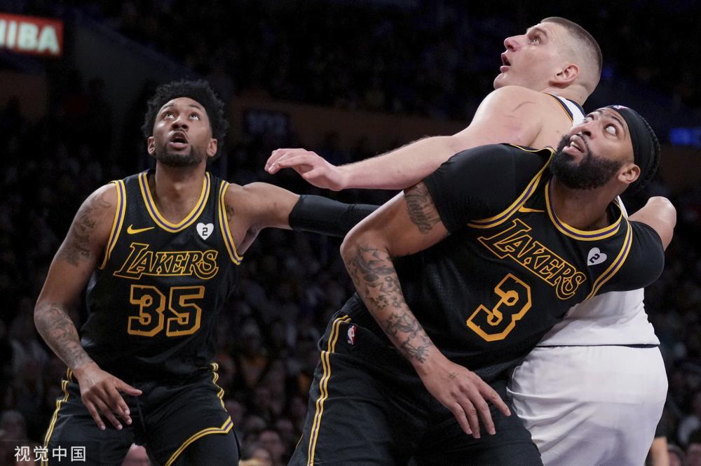 曼迎接内马 曼迎接内马